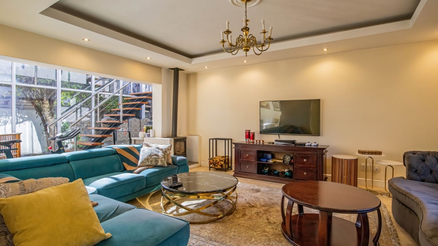 6 Bedroom Property for Sale in Newlands Western Cape